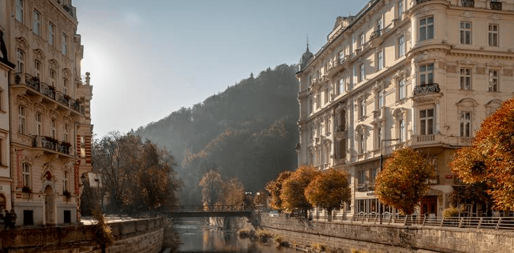Buche das Grand Hotel Pupp in Karlsbad zum Sparpreis bei Animod
