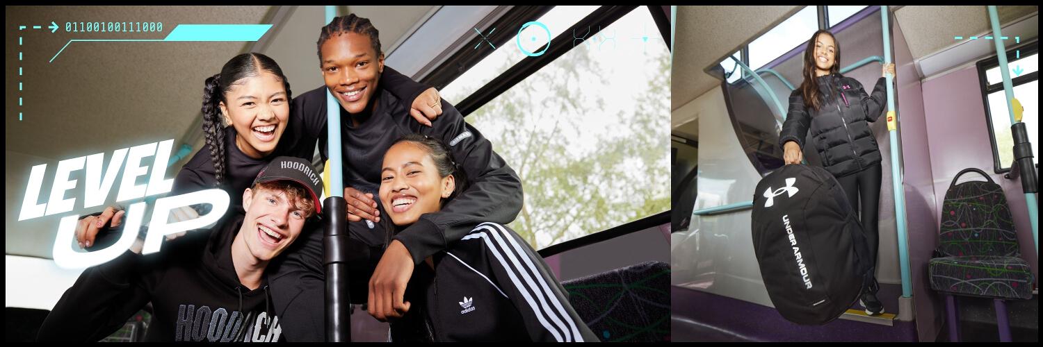 bannière photo JD Sports montrant des jeunes dans un bus