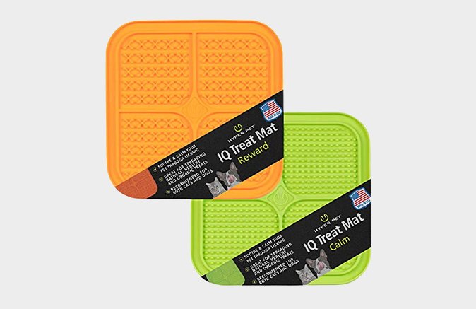 Hyper Pet IQ Treat Dog/Cat Lick Mat