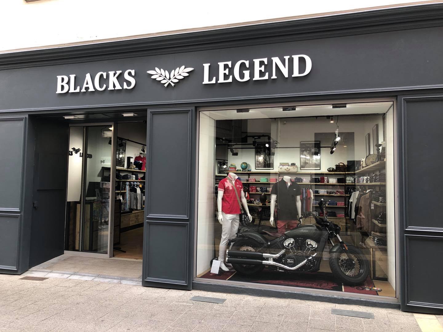 Boutique Blacks Legend