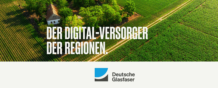 Banner für die Deutsche Glasfaser Gutscheinseite mit Aufschrift „Der Digital-Versorger der Regionen“