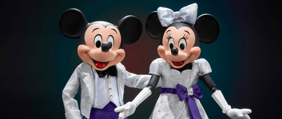 Disney Outlet how to get a better discount - Mickey and Minnie Mouse dolls wearing silver