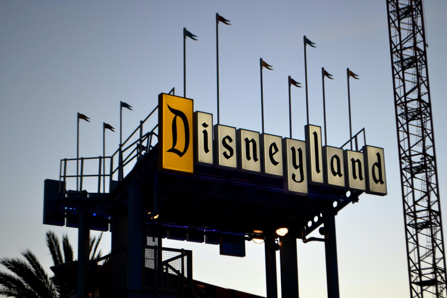 disneyland-sign-sunset.jpeg
