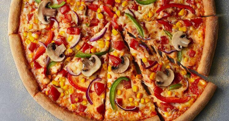 Domino&apos;s Vegi pizza image