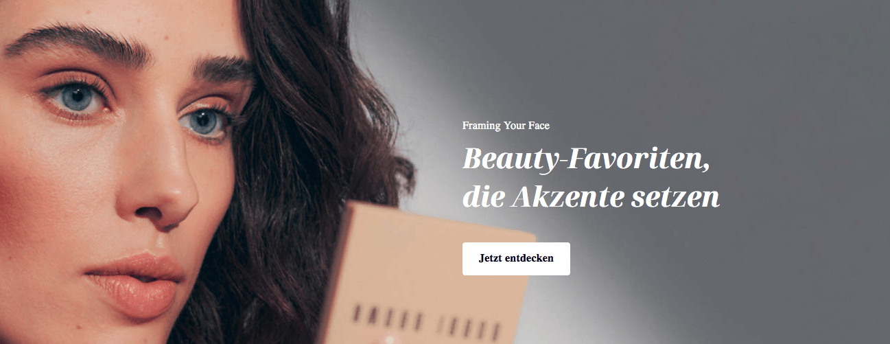 in matten Erdtönen geschminkte Frau auf Banner für Flaconi Beauty-Favoriten