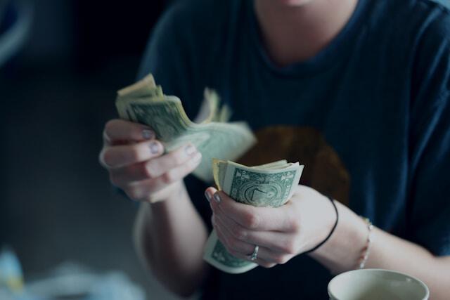 Freecash counting money