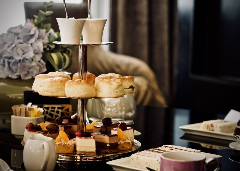 Gift experience category page - afternoon tea, cake stand