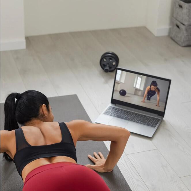 girl-home-workout.jpeg