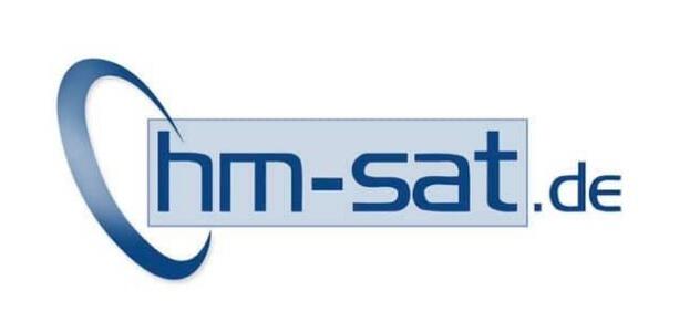 blaues hm-sat Logo vor weißem Grund