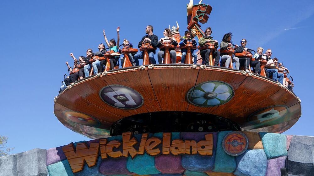 Familien im Holiday Park Wickieland