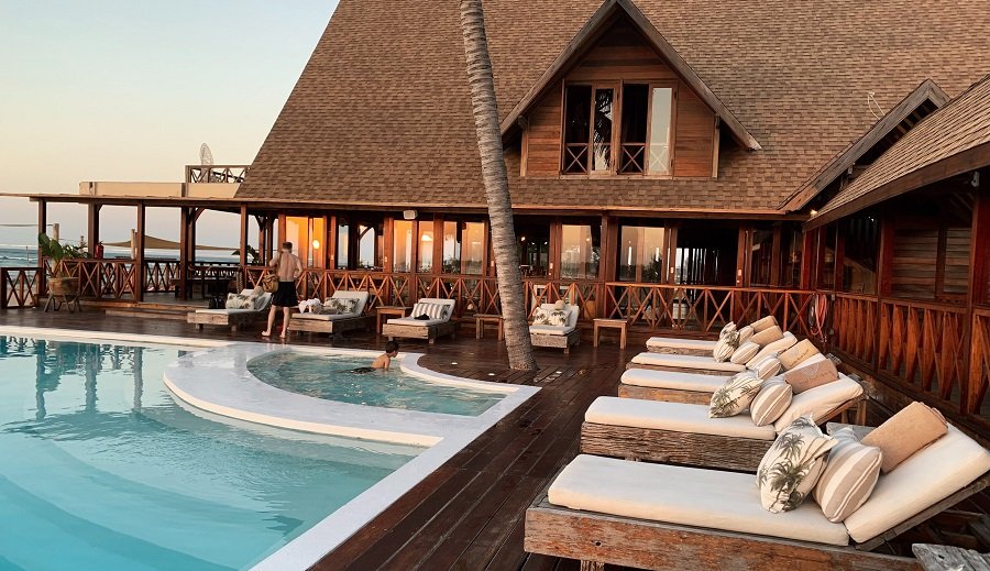 Hotel mit Pool