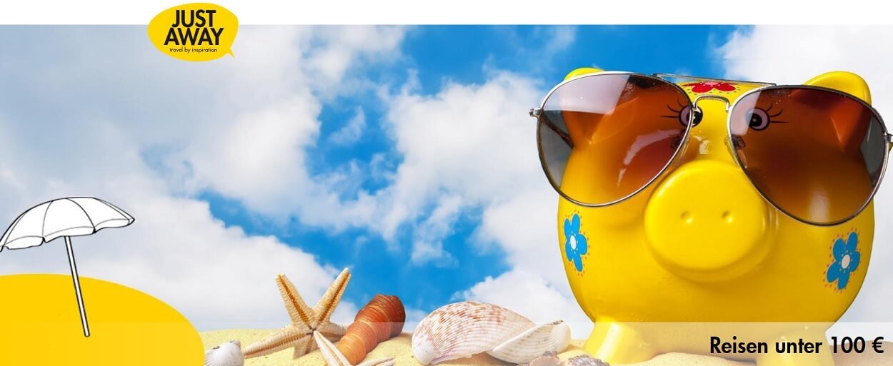 gelbes Sparschwein im Strandurlaub als Banner für JUST AWAY Reisen unter 100 €