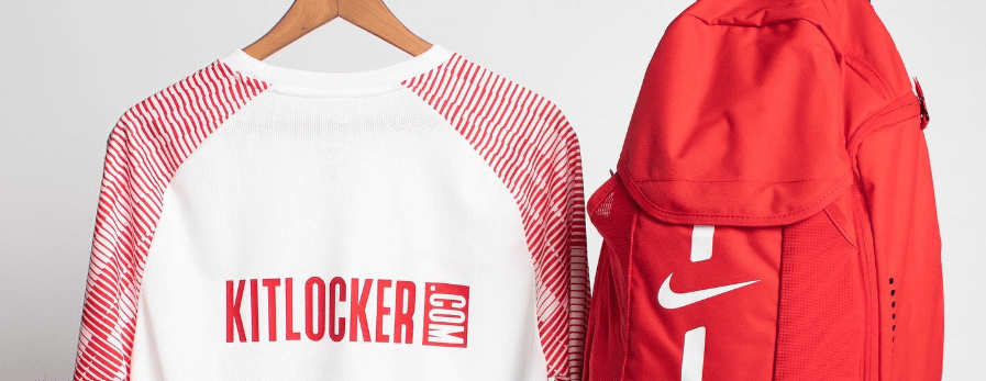 Kitlocker how to get a better discount guide. Image shows a red and which branded t-shirt next to a bed backpack