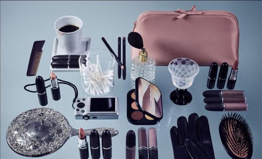 mac-cosmetics-products-laid-out.jpeg
