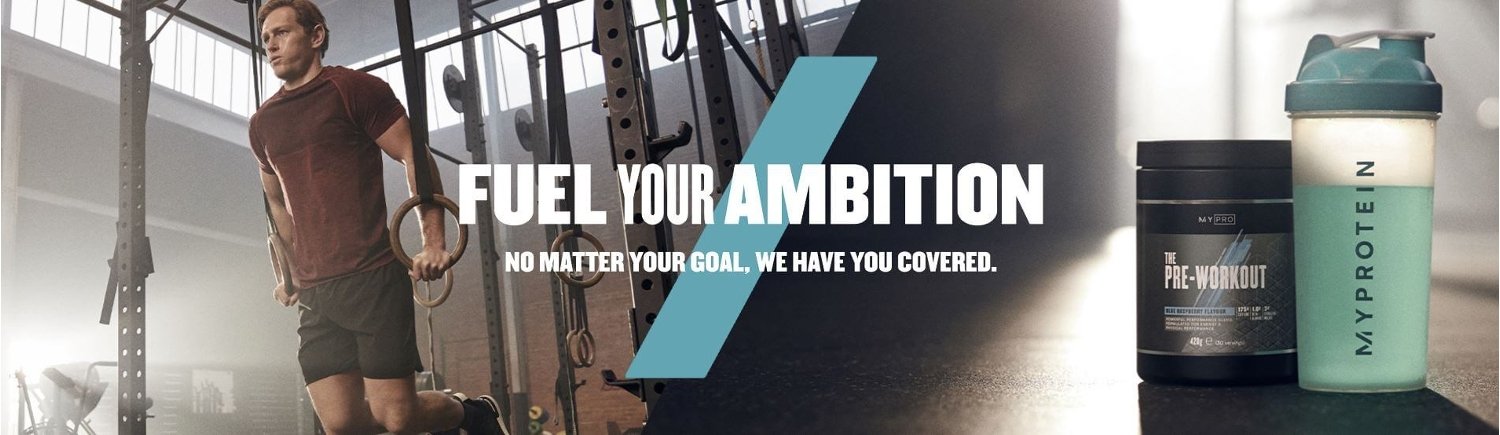 Banner für die MyProtein-Gutscheinseite mit Foto von Pre-Workout-Pulver und Shaker