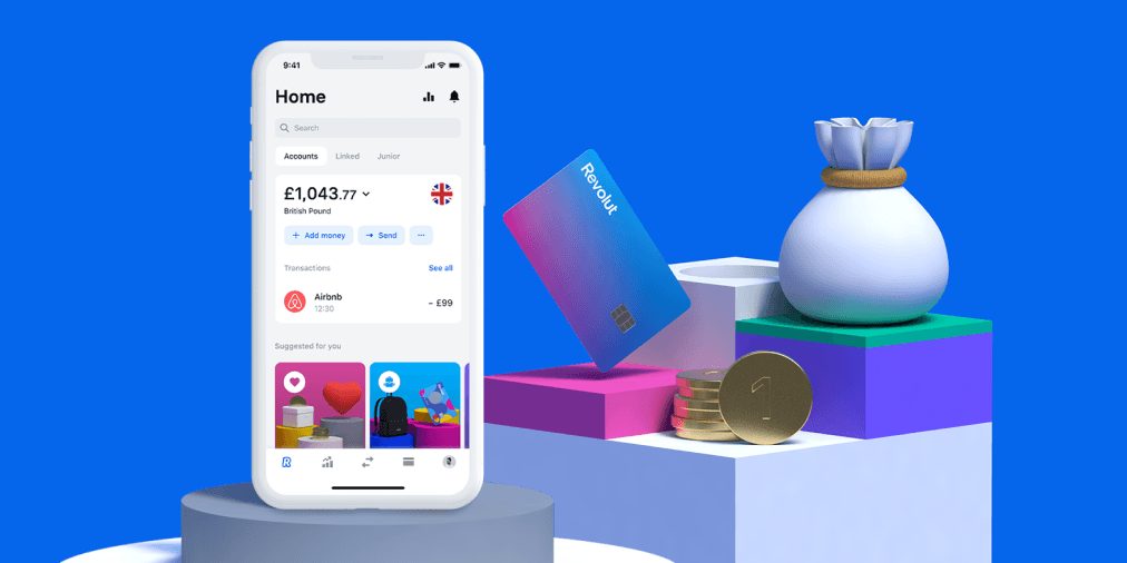 présentation de l&apos;offre Revolut sur un mobile sur fond bleu