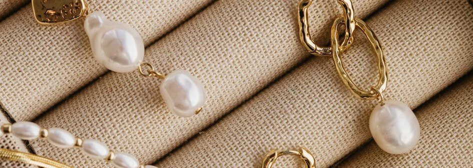 Orelia how to save guide banner showing pearl jewellery