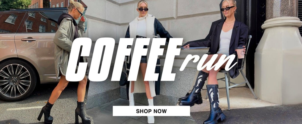 Frau in drei Looks mit je einem anderen Paar Public Desire Stiefel