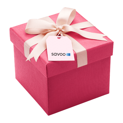 Pink present box with the Savoo logo on the tag
