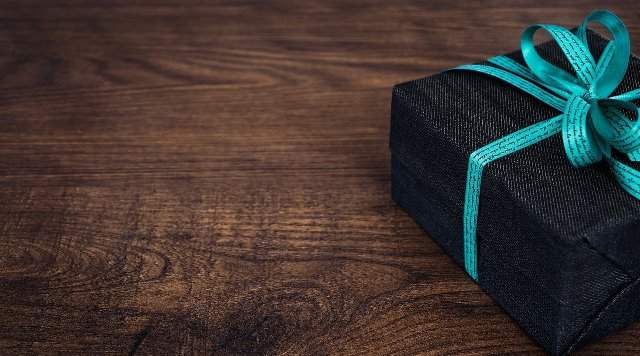 Vatertagsgeschenk mit Verpackung