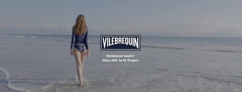 Frau im Zweiteiler am Strand als Banner für die Vilebrequin Gutscheinseite