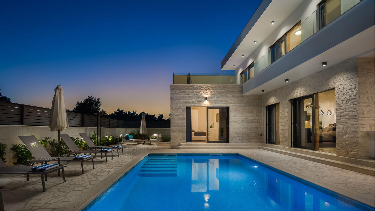 une villa avec piscine My Luxoria