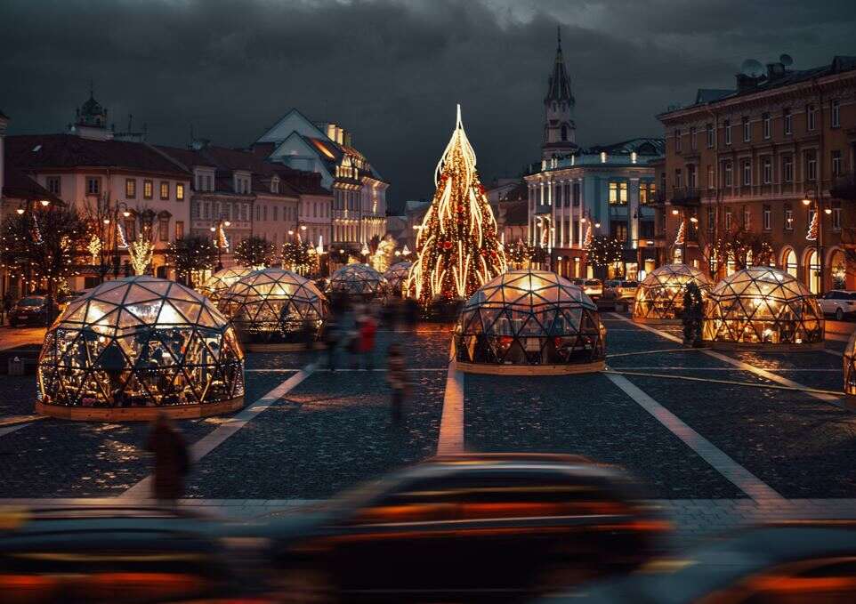 Weihnachtsbaum auf Marktplatz in Vilnius
